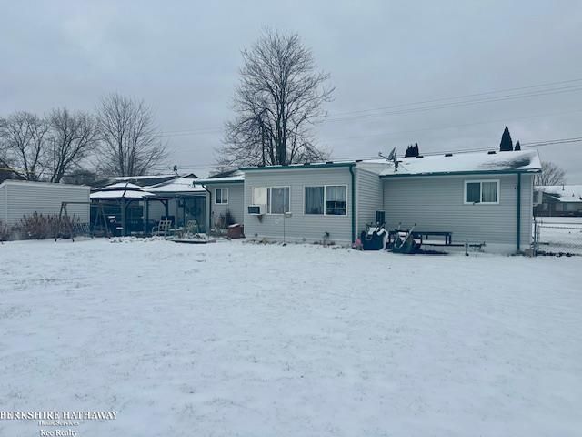 50486 Jefferson Avenue, New Baltimore, MI 48047