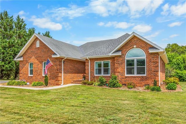 836 Bear Trail, Cana, VA 24317