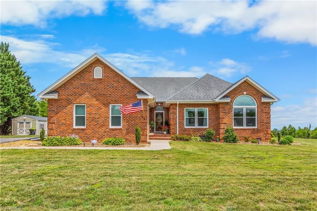 836 Bear Trail, Cana, VA 24317