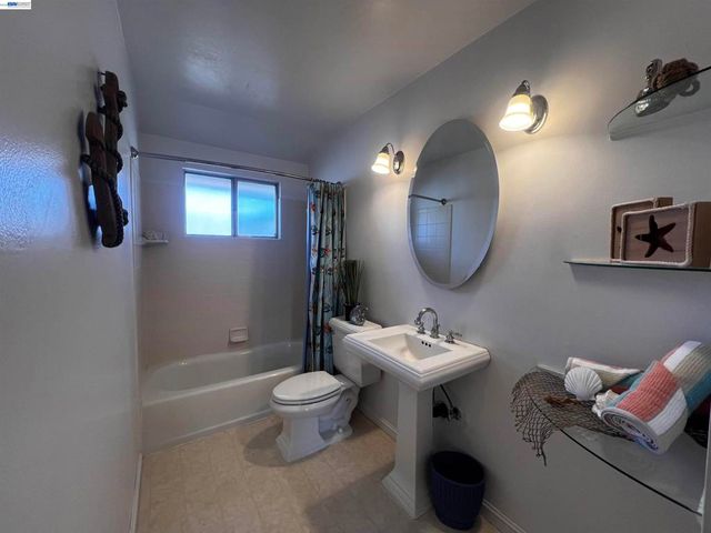 4333 Brookwood Ave., Fremont, CA 94538