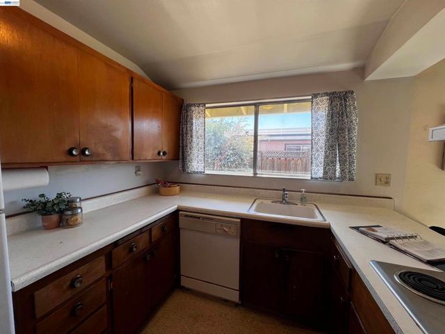 4333 Brookwood Ave., Fremont, CA 94538