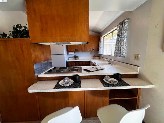 4333 Brookwood Ave., Fremont, CA 94538