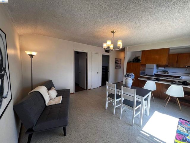 4333 Brookwood Ave., Fremont, CA 94538