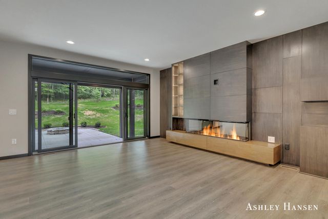 8332 Ramsdell Drive NE, Rockford, MI 49341