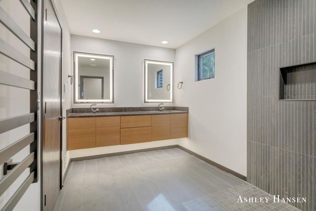 8332 Ramsdell Drive NE, Rockford, MI 49341