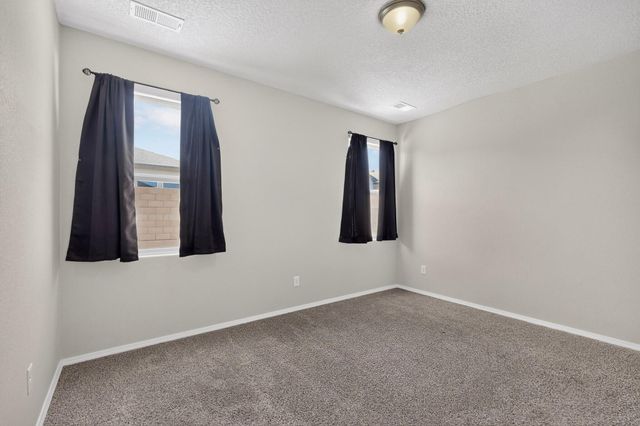 10704 Hopewell Lane SW, Albuquerque, NM 87121