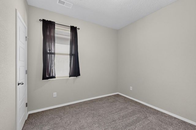 10704 Hopewell Lane SW, Albuquerque, NM 87121