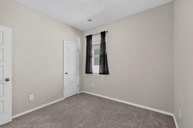 10704 Hopewell Lane SW, Albuquerque, NM 87121