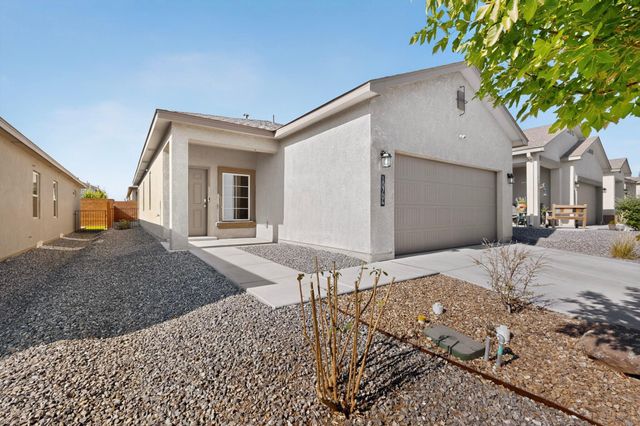 10704 Hopewell Lane SW, Albuquerque, NM 87121