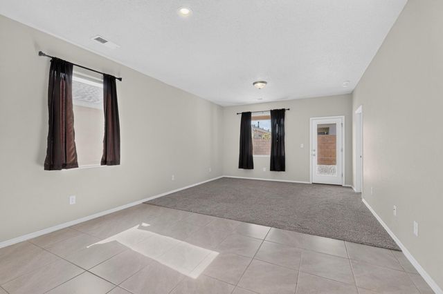 10704 Hopewell Lane SW, Albuquerque, NM 87121
