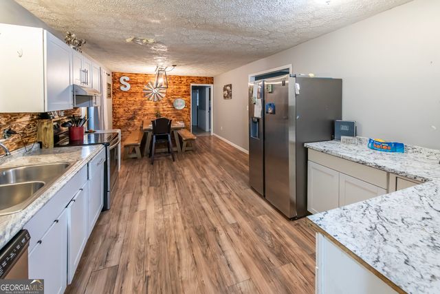 303 Wildwood Drive, Dallas, GA 30132