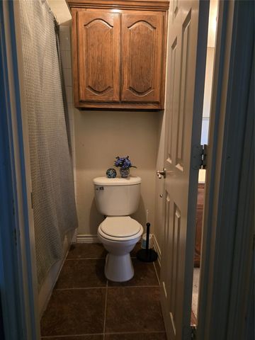 506 Magnolia Lane, Glenn Heights, TX 75154