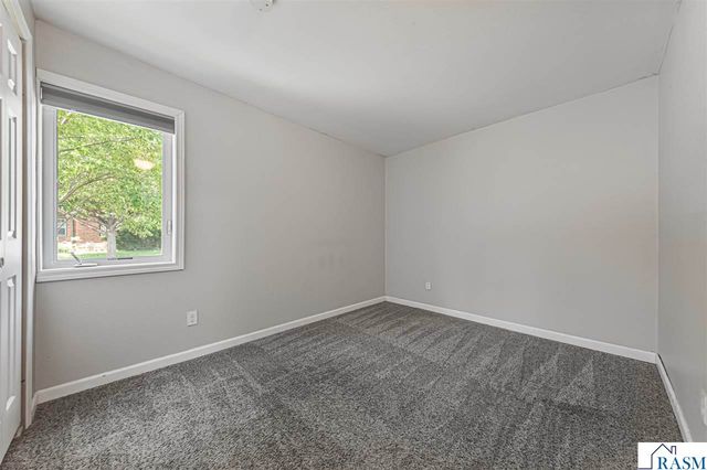 702 N Broad Street, Mankato, MN 56001