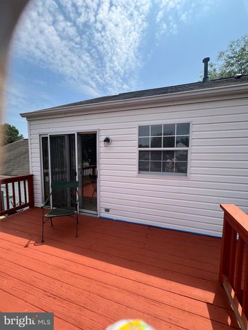 6 SHAMROCK AVE, New Castle, DE 19720