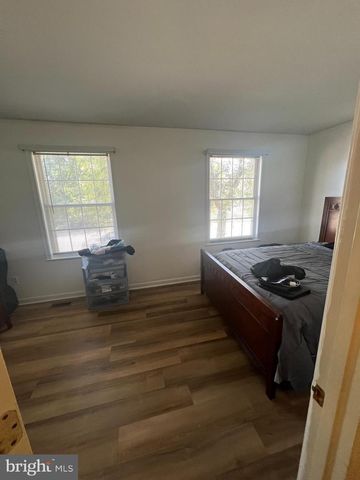 6 SHAMROCK AVE, New Castle, DE 19720