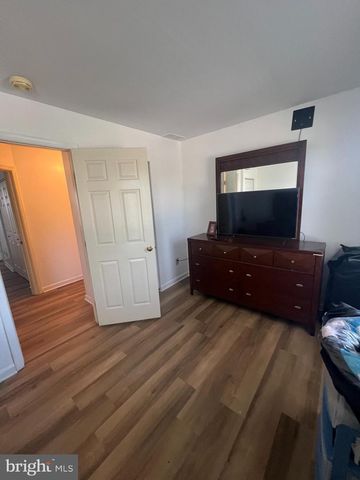 6 SHAMROCK AVE, New Castle, DE 19720