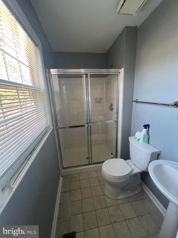 6 SHAMROCK AVE, New Castle, DE 19720