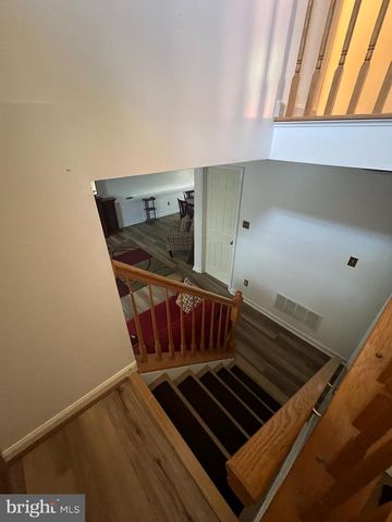 6 SHAMROCK AVE, New Castle, DE 19720