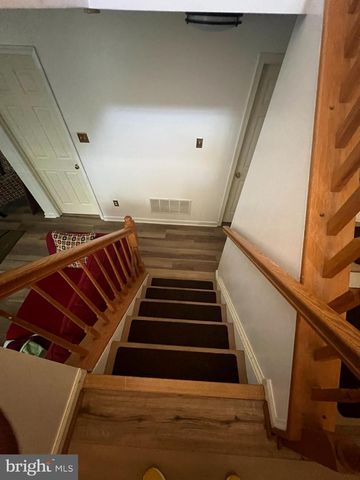 6 SHAMROCK AVE, New Castle, DE 19720