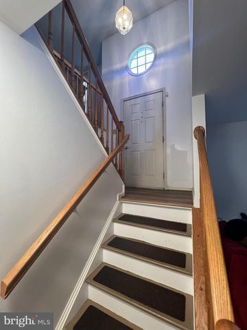 6 SHAMROCK AVE, New Castle, DE 19720