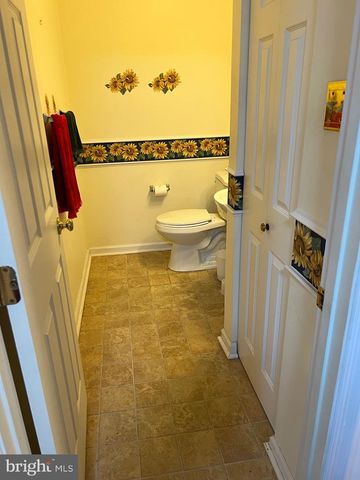 6 SHAMROCK AVE, New Castle, DE 19720