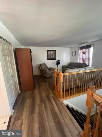 6 SHAMROCK AVE, New Castle, DE 19720