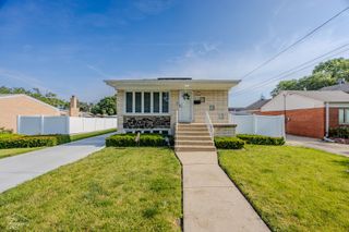 10526 Altgeld Street, Melrose Park, IL 60164
