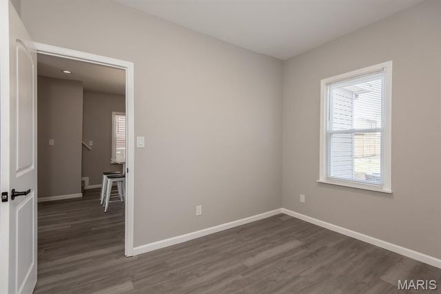 4533 Ray Avenue, St Louis, MO 63116