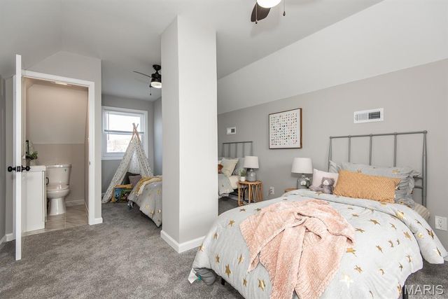 4533 Ray Avenue, St Louis, MO 63116