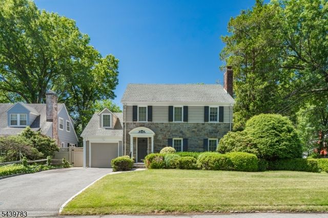 44 Wellington Ave, Millburn Twp., NJ 07078