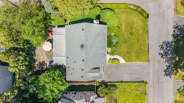 44 Wellington Ave, Millburn Twp., NJ 07078
