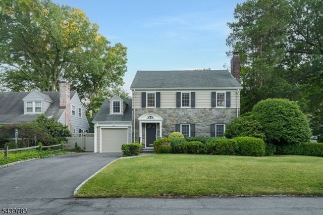 44 Wellington Ave, Millburn Twp., NJ 07078