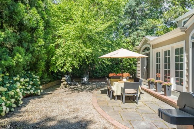 44 Wellington Ave, Millburn Twp., NJ 07078