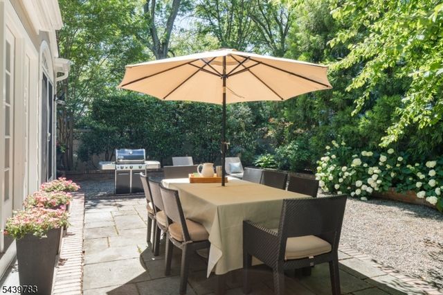 44 Wellington Ave, Millburn Twp., NJ 07078