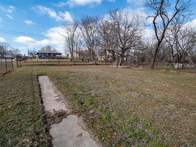 628 S Philadelphia Avenue, Shawnee, OK 74801