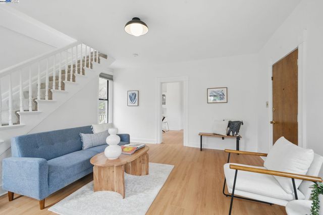 1572 Lincoln Ave, Alameda, CA 94501