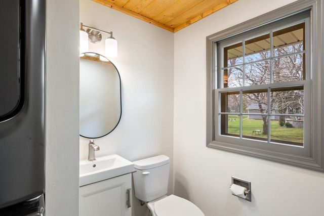 1300 HIAWATHA CIRCLE, Green Bay, WI 54313