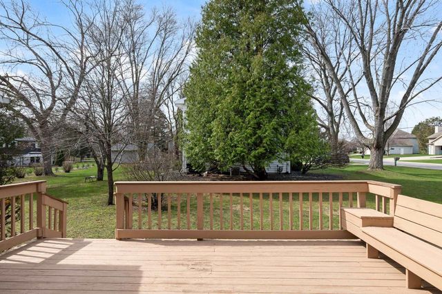 1300 HIAWATHA CIRCLE, Green Bay, WI 54313