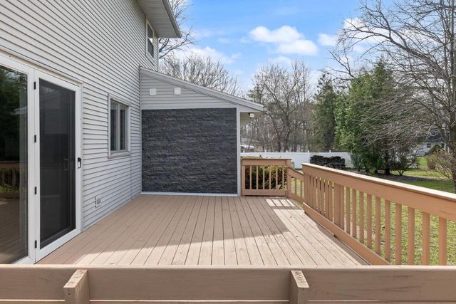1300 HIAWATHA CIRCLE, Green Bay, WI 54313