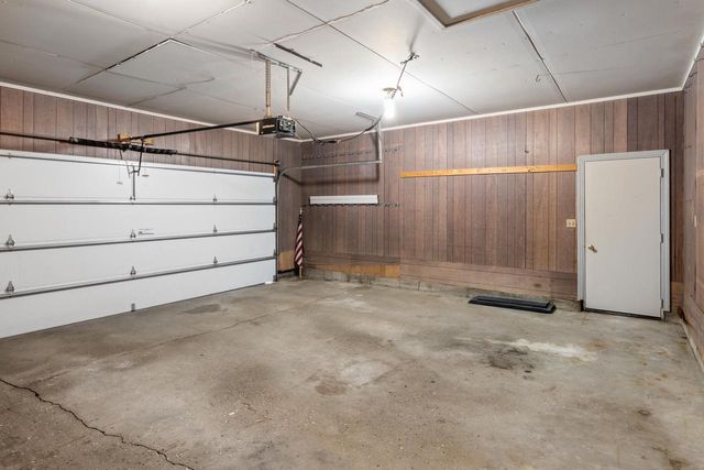 1300 HIAWATHA CIRCLE, Green Bay, WI 54313