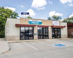 1421 W 1st St Ste B, Cedar Falls, IA 50613