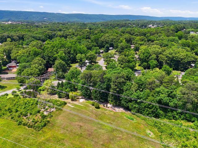 1210 Lovelady Lewis Road, Soddy Daisy, TN 37379
