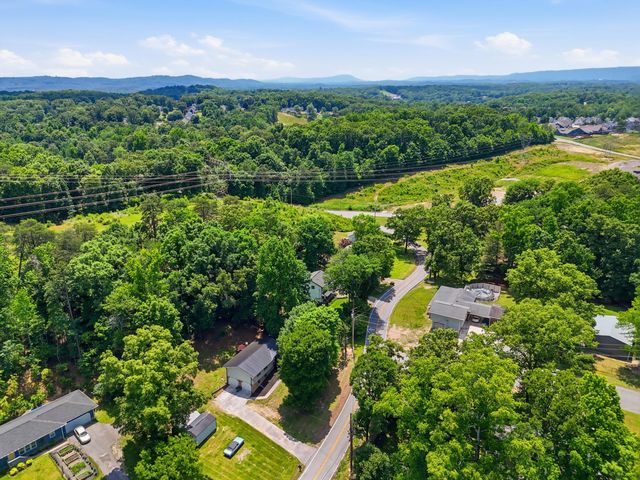 1210 Lovelady Lewis Road, Soddy Daisy, TN 37379