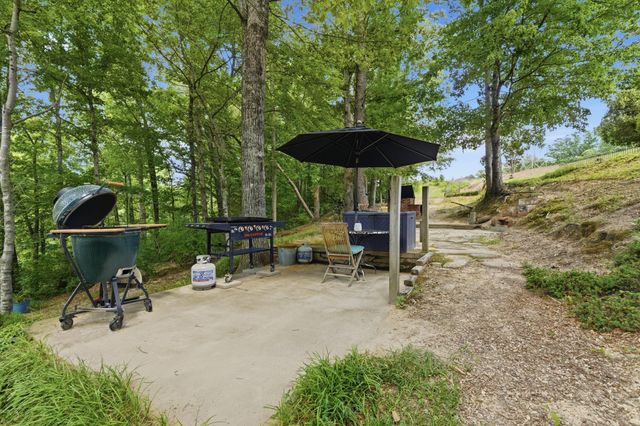 1210 Lovelady Lewis Road, Soddy Daisy, TN 37379