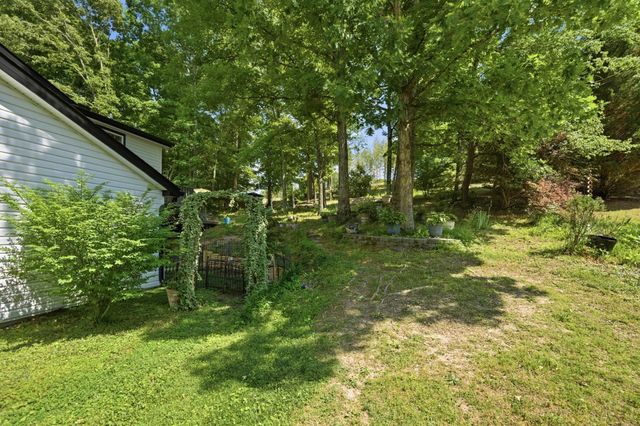 1210 Lovelady Lewis Road, Soddy Daisy, TN 37379
