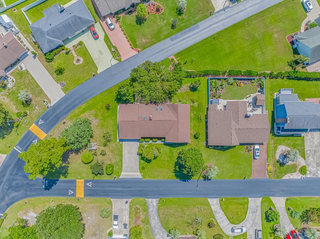 1124 Plantation Dr., Surfside Beach, SC 29575