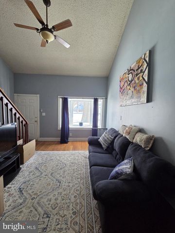 4 BERKELY WAY, New Castle, DE 19720