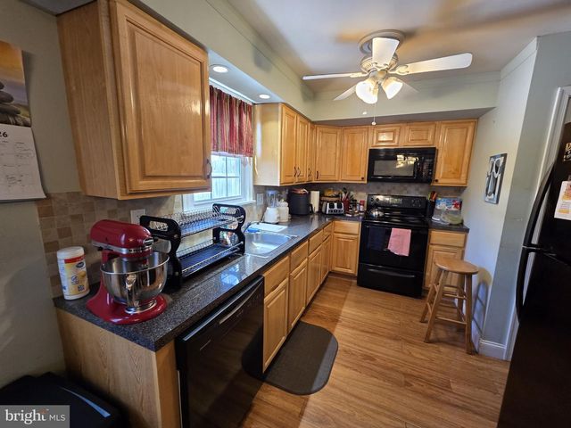 4 BERKELY WAY, New Castle, DE 19720