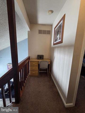 4 BERKELY WAY, New Castle, DE 19720