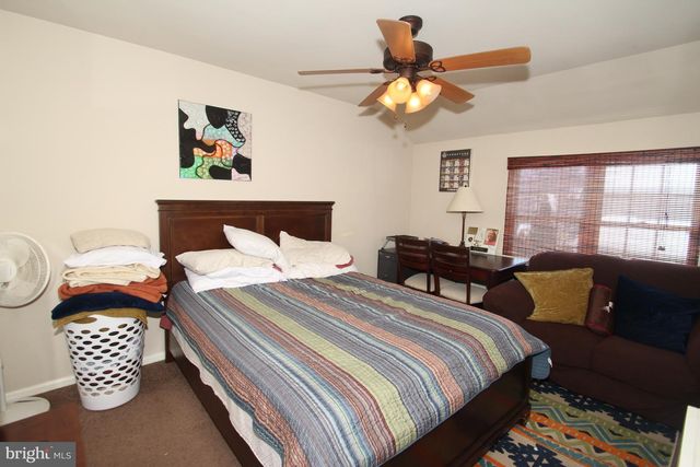 4 BERKELY WAY, New Castle, DE 19720